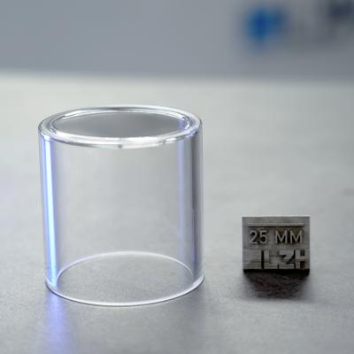 Lasergeschweißte Glasbehälter eignen sich für die sichere Lagerung von Gefahrstoffen. Das Verfahren hat ein hohes Potential zur Automatisierung. (Foto: LZH) 